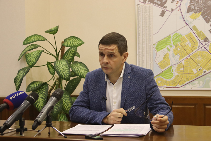 Глава Абакана Алексей Лемин: Наша задача – отстоять права жильцов