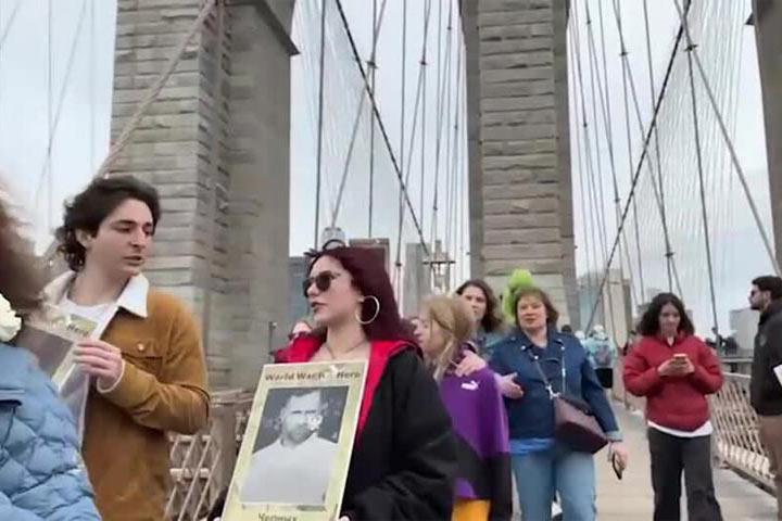 Киевские провокаторы попытались сорвать акцию «Бессмертный полк» в Нью-Йорке