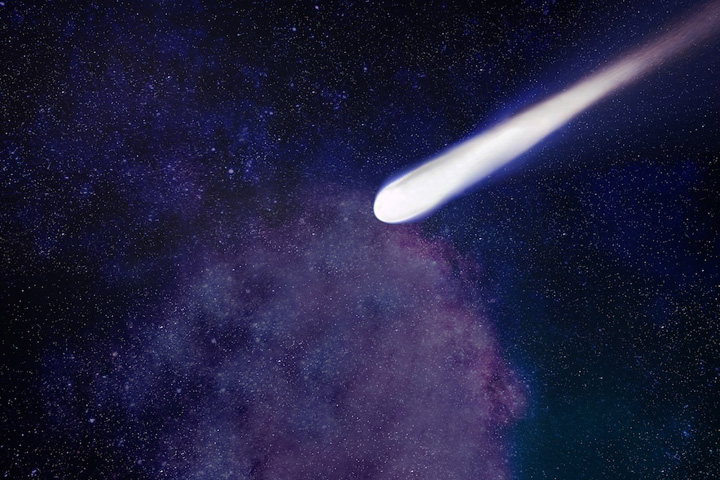 К Земле летит комета