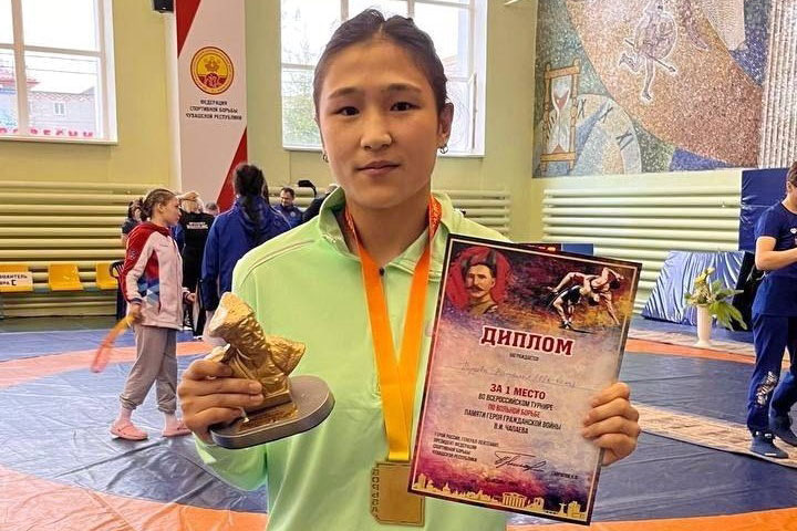 Спортсменка из Хакасии - победитель всероссийских соревнований по вольной борьбе