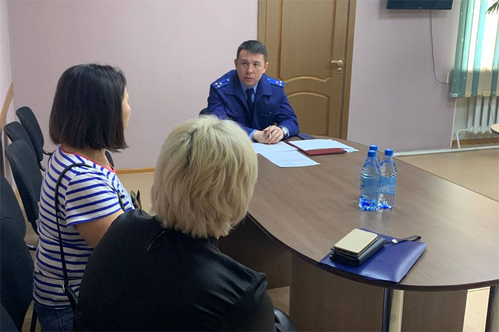 Руководство прокуратуры провело прием жителей Аскизского района 